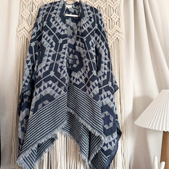 World Market Blanket Poncho One Size GUC - Picture 1 of 6